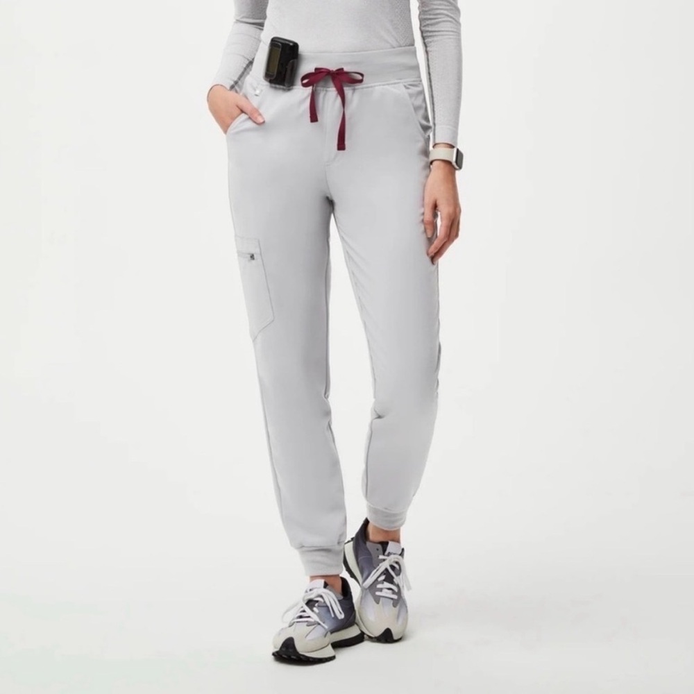 Figs Zamora Joggers Women’s Cement Grey Scrub Pants Extra Small XS P Petite XS/P